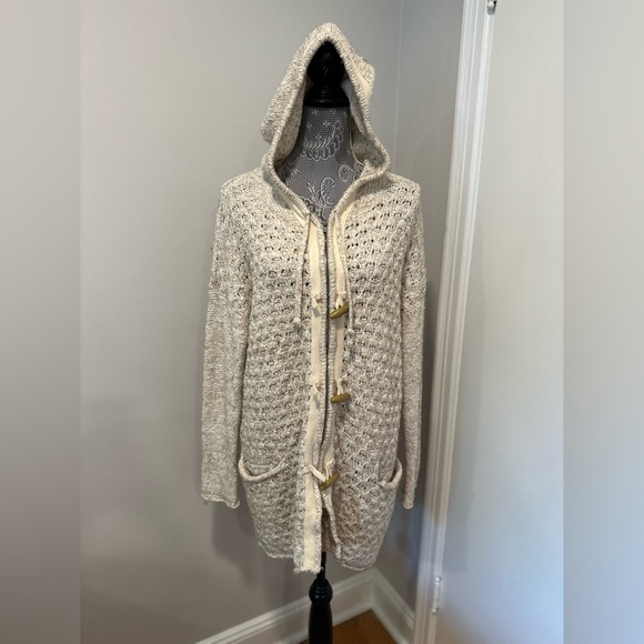 Free People Oversized Sz: S Cable Knit Chunky Cream Cardigan. Toggle Buttons. - Picture 14 of 16